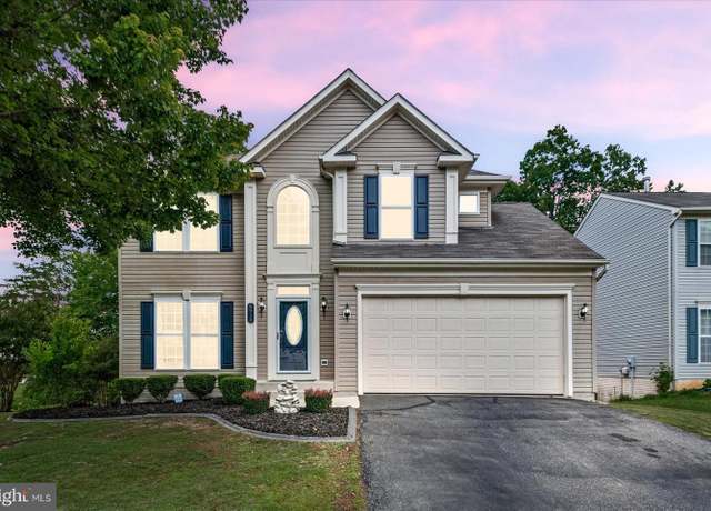 Property at 6915 Yeoman Ct, Fredericksburg, VA 22407, 5 beds, 3.5 baths