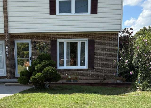 Property at 1322-B Madison Ave Unit B, Front Royal, VA 22630, 3 beds, 1.5 baths