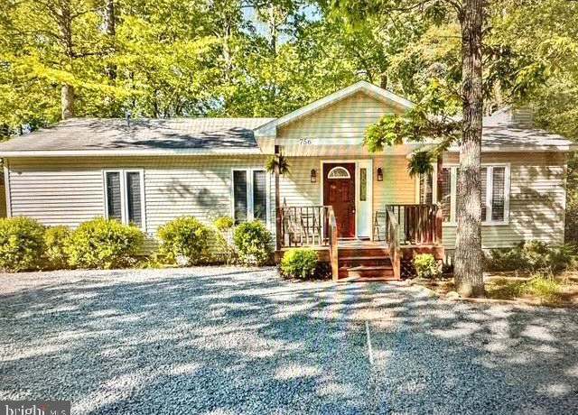Property at 756 Ocean Pkwy, Ocean Pines, MD 21811, 5 beds, 2 baths