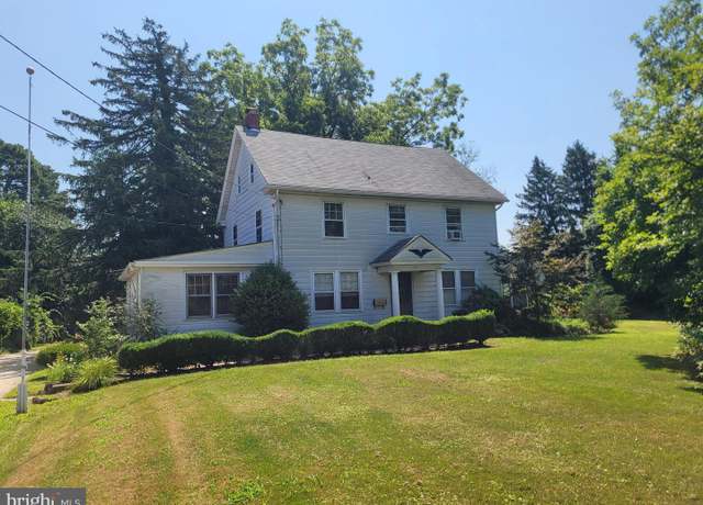Property at 61 S Maple Ave, Marlton, NJ 08053, 4 beds, 1.5 baths