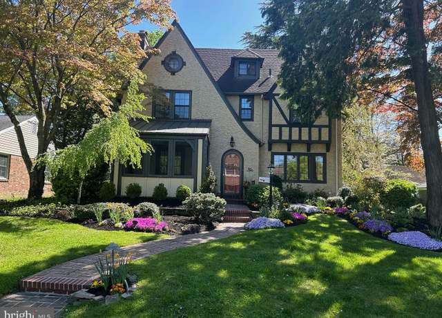 Property at 364 Hickory Ln, Haddonfield, NJ 08033, 6 beds, 3.5 baths