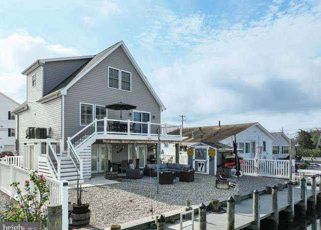 Property at 5 Sands Point Rd, Waretown, NJ 08758, 3 beds, 2.5 baths