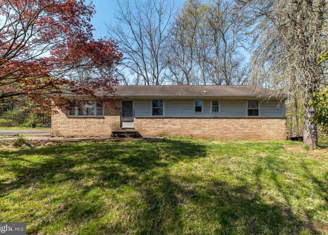 Property at 3822 Fretz Valley Rd, Perkasie, PA 18944, 4 beds, 2 baths
