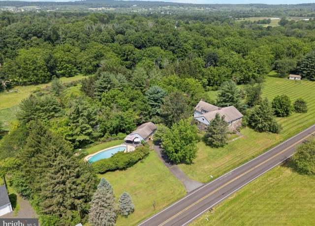 Property at 740 Minsi Trl, Perkasie, PA 18944, 5 beds, 4 baths