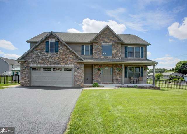 Property at 5 Bristol Ave, Shippensburg, PA 17257, 4 beds, 2.5 baths