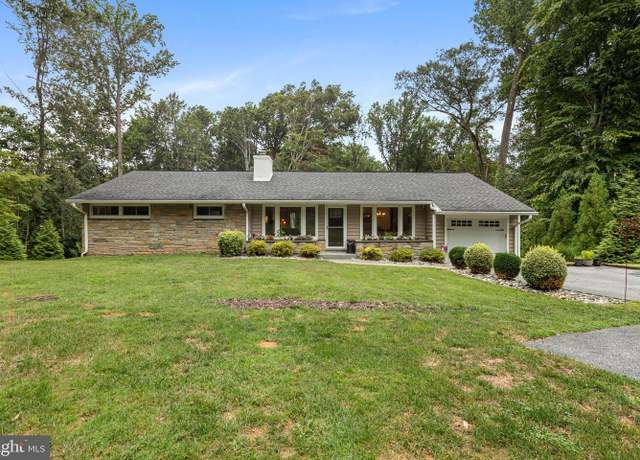 Property at 117 E Street Rd, West Chester, PA 19382, 4 beds, 3 baths