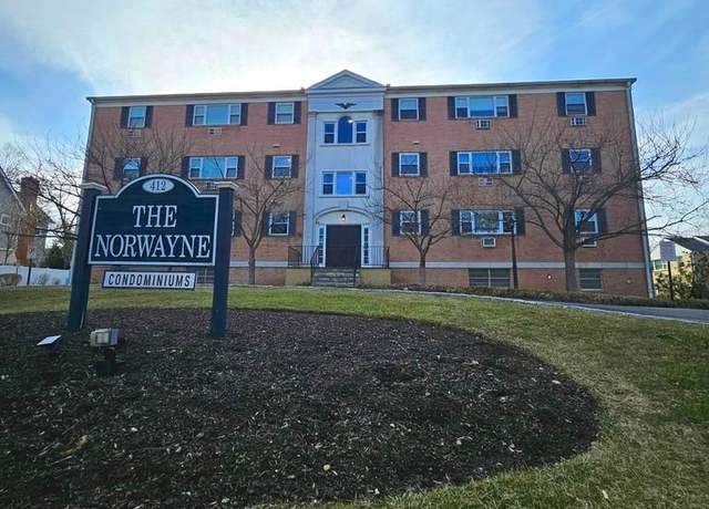 Property at 412 N Wayne Ave #203, Wayne, PA 19087, 2 beds, 1 bath