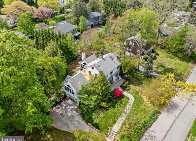 Property at 320 Riverview Rd, Swarthmore, PA 19081, 4 beds, 2.5 baths