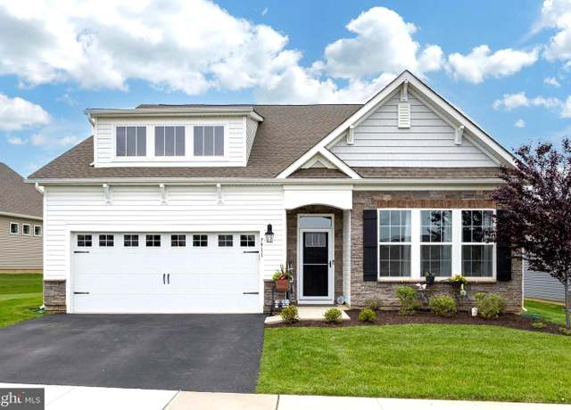 Property at 7911 Schaefer Crst, Breinigsville, PA 18031, 4 beds, 3 baths