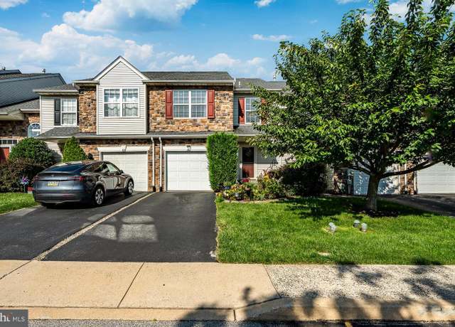 Property at 817 Rosehill Dr, King Of Prussia, PA 19406, 3 beds, 3.5 baths