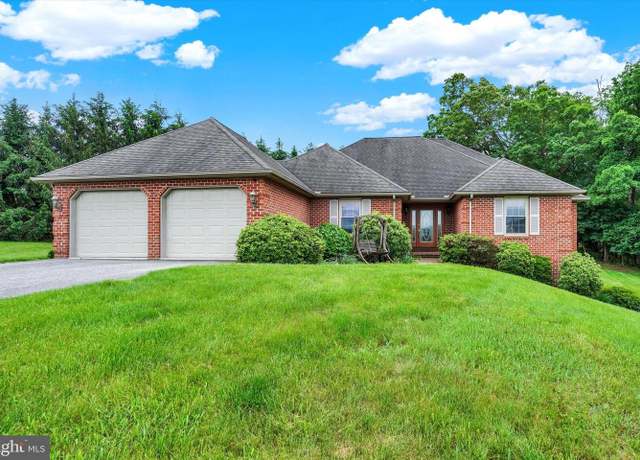 Property at 6500 Cabot Rd, Dover, PA 17315, 4 beds, 3 baths