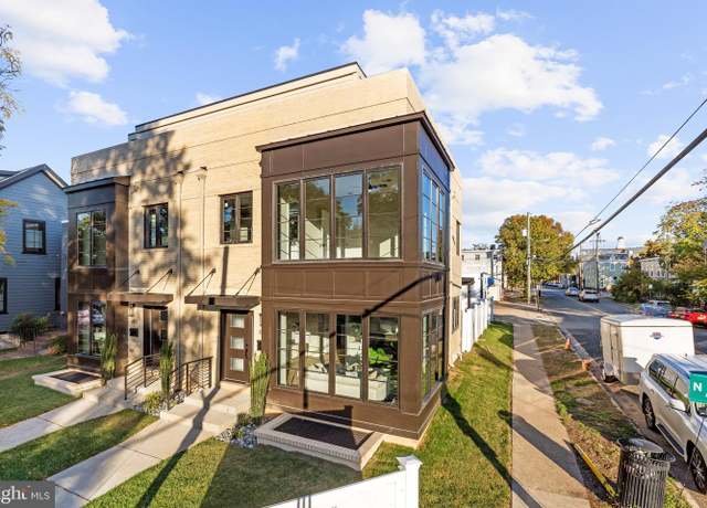 Property at 601 N Alfred St, Alexandria, VA 22314, 4 beds, 4.5 baths