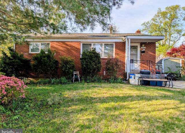 Property at 10004 Peterson St, Fairfax, VA 22031, 5 beds, 2 baths