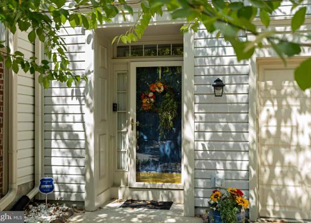 Property at 5140 Beauregard St, Alexandria, VA 22312, 2 beds, 3 baths
