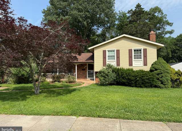 Property at 7400 Roxbury Ave, Manassas, VA 20109, 3 beds, 2.5 baths