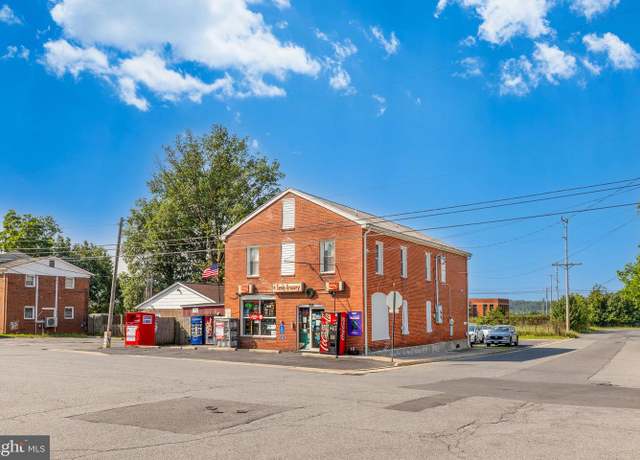Property at 656 W 11th St, Front Royal, VA 22630, 4 beds, 2.5 baths