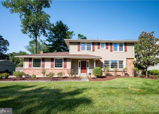 Property at 2632 Pennington Dr, Wilmington, DE 19810, 4 beds, 2.5 baths