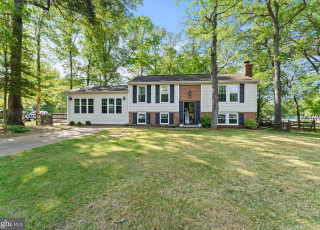 Property at 3079 Dorsey Ct, Waldorf, MD 20602, 3 beds, 2 baths