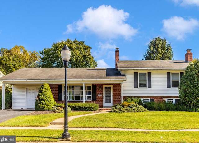 Property at 14 Fairview Ave, Frederick, MD 21701, 5 beds, 4 baths