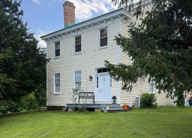 Property at 10007 Croom Rd, Upper Marlboro, MD 20772, 4 beds, 2 baths