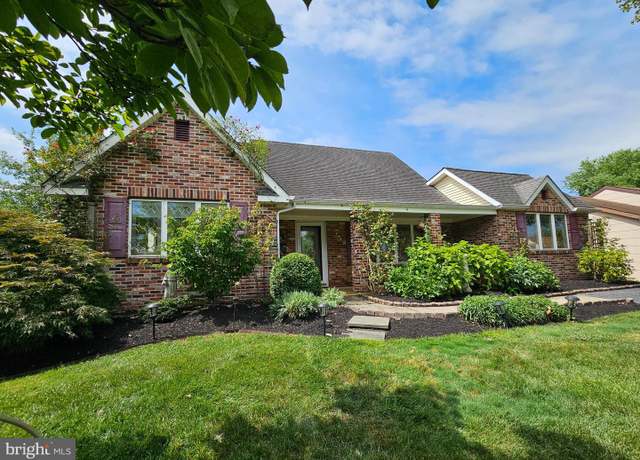 Property at 75 Earnshaw Ln, Willingboro, NJ 08046, 4 beds, 2 baths