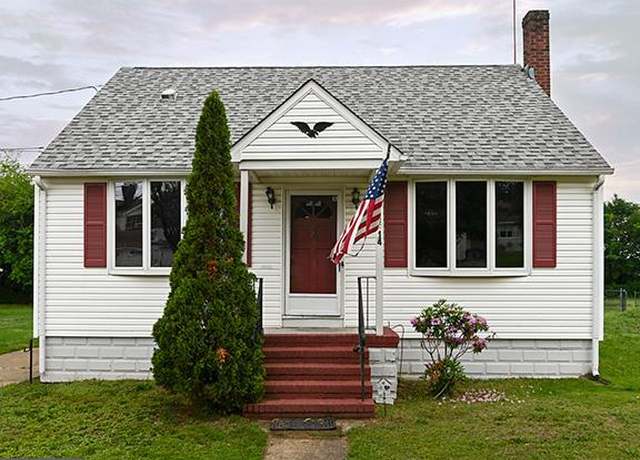 Property at 14 Highland Ave, Bridgeton, NJ 08302, 2 beds, 1 bath