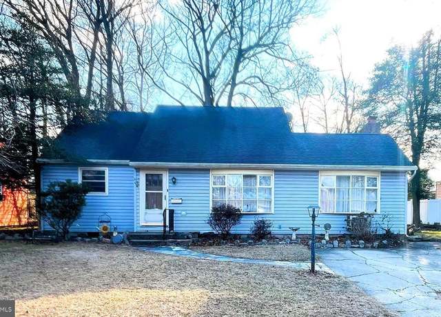 Property at 443 High St, Woodbury, NJ 08096, 4 beds, 1 bath