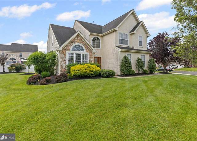 Property at 102 Windsor, Swedesboro, NJ 08085, 4 beds, 3.5 baths