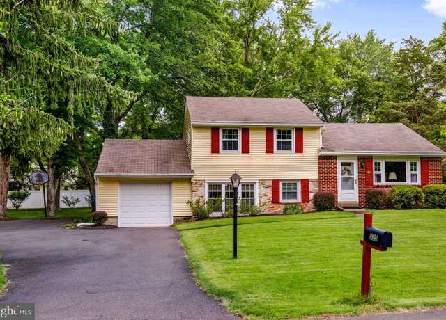 Property at 535 Meadow Rd, Chalfont, PA 18914, 3 beds, 1.5 baths