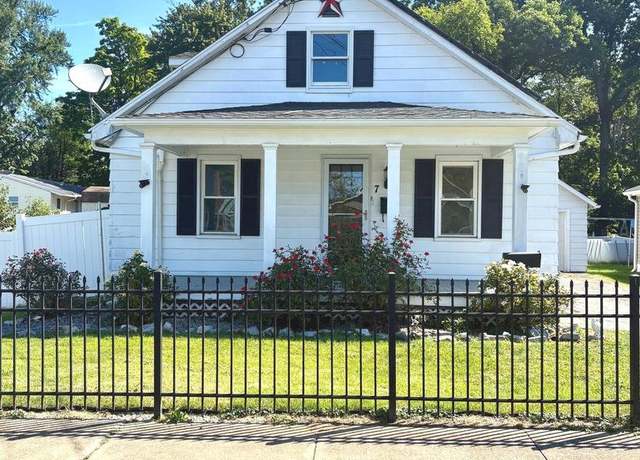 Property at 7 S George St, Mechanicsburg, PA 17055, 3 beds, 2.5 baths