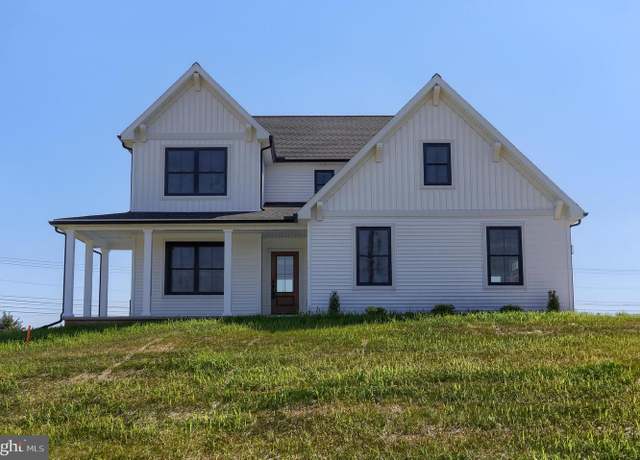 Property at 3751 Old Hershey Rd, Elizabethtown, PA 17022, 4 beds, 2.5 baths