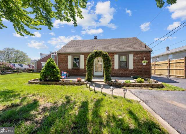 Property at 1007 Thornton Rd, Upper Chichester, PA 19061, 3 beds, 2.5 baths