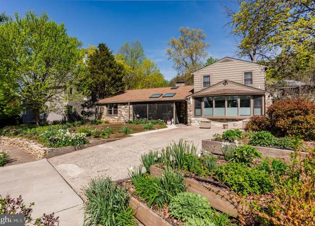 Property at 2329 Pleasant Ave, Glenside, PA 19038, 5 beds, 2.5 baths