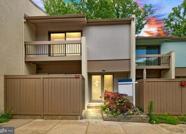 Property at 11645 Newbridge Ct, Reston, VA 20191, 4 beds, 3.5 baths