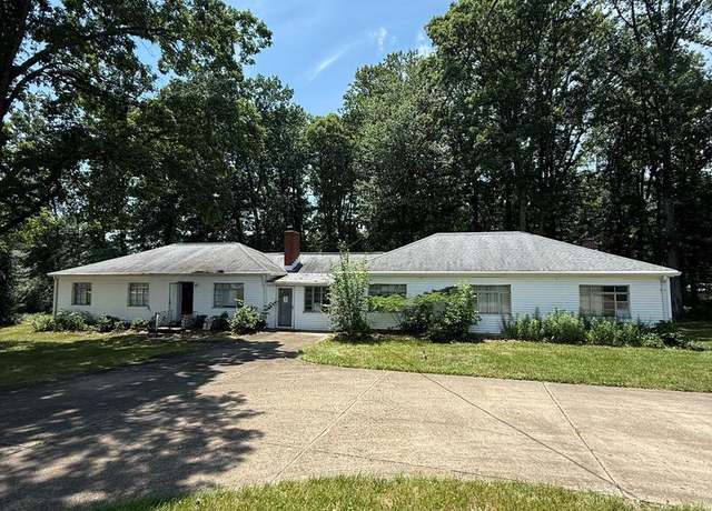 Property at 7216 Neuman St, Springfield, VA 22150, 3 beds, 2.5 baths