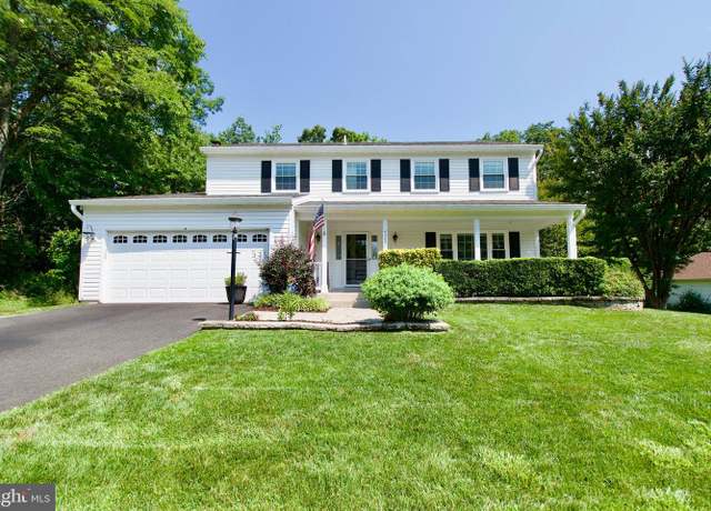 Property at 4282 Berwick Pl, Woodbridge, VA 22192, 4 beds, 3.5 baths
