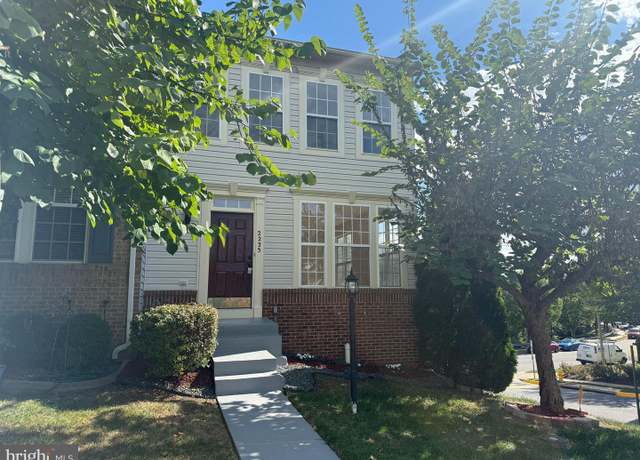 Property at 2235 Diloreta Dr, Woodbridge, VA 22191, 4 beds, 3.5 baths