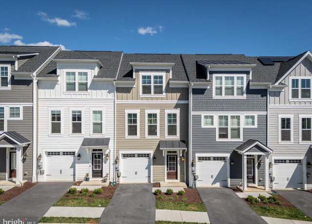 Property at 3393 Monterey Dr, Rockingham, VA 22801, 3 beds, 3 baths