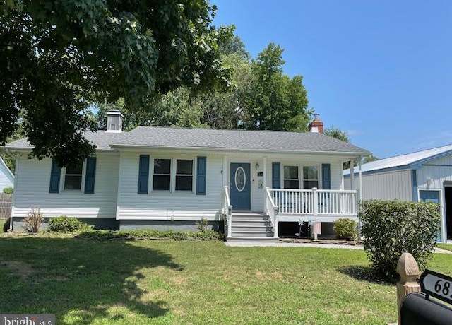 Property at 6824 Harewood Park Dr, Baltimore, MD 21220, 3 beds, 2.5 baths