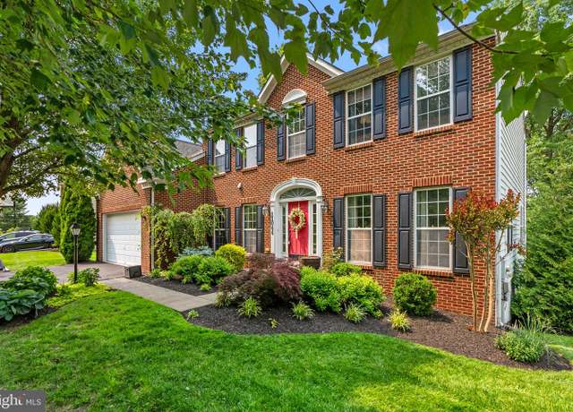 Property at 11044 Country Club Rd, New Market, MD 21774, 5 beds, 3.5 baths