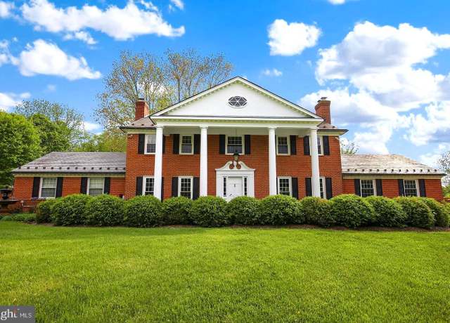 Property at 22 Hawlings Ct, Brookeville, MD 20833, 5 beds, 4 baths