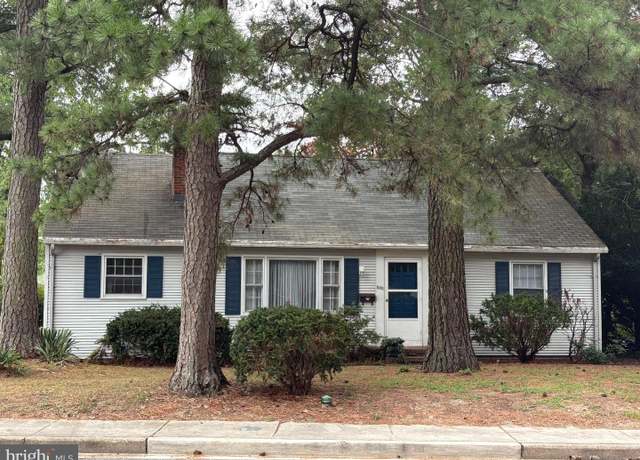 Property at 1001 Riverside Dr, Salisbury, MD 21801, 3 beds, 2 baths