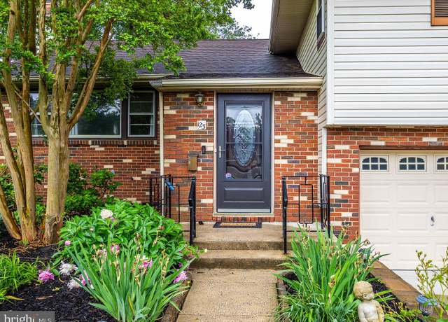 Property at 123 Meeting House Ln, Cherry Hill, NJ 08002, 3 beds, 2.5 baths