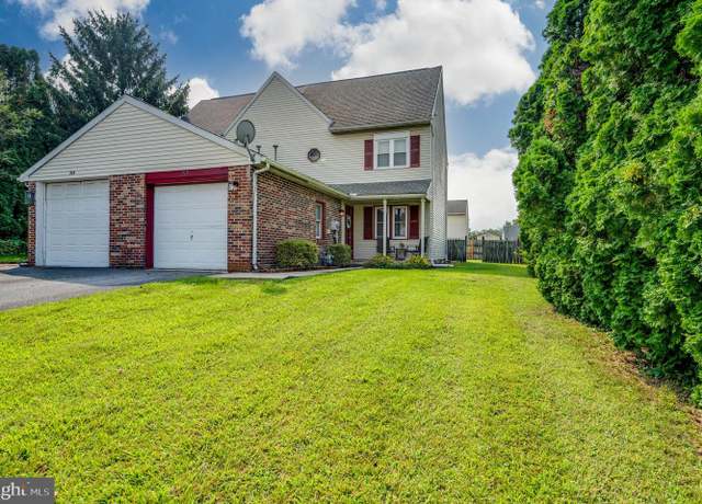 Property at 212 S 4th St, Womelsdorf, PA 19567, 3 beds, 2.5 baths