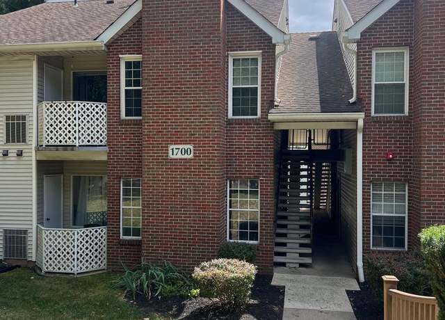 Property at 1701 Diamond Dr, Newtown, PA 18940, 2 beds, 2 baths
