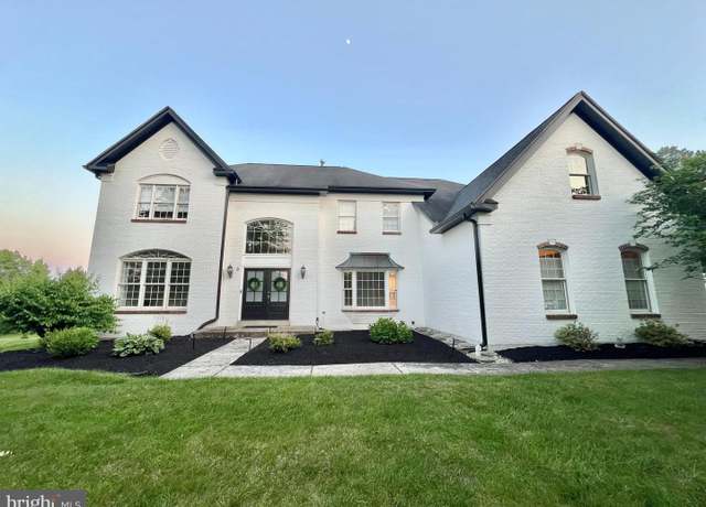 Property at 8 Corbin Dr, Exton, PA 19341, 5 beds, 4.5 baths