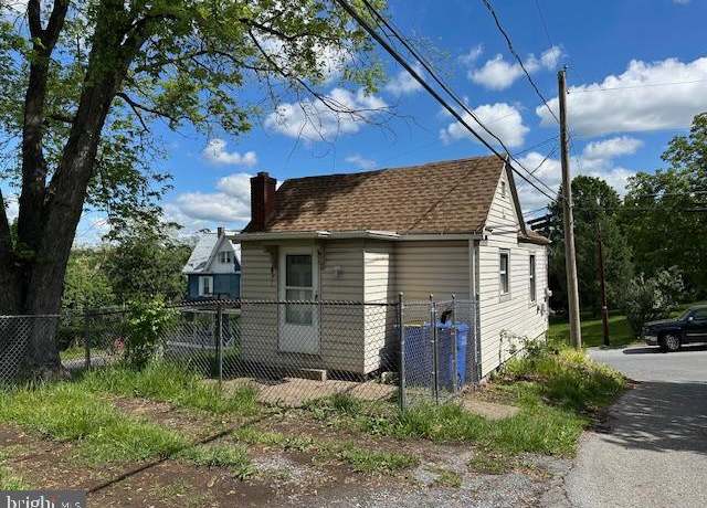 Property at 10 Francis St, Harrisburg, PA 17113, 1 bed, 1 bath
