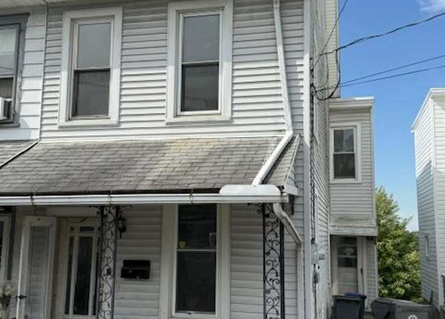 Property at 412 Reading St, Steelton, PA 17113, 3 beds, 1 bath