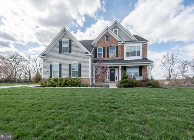 Property at 53 Starmont Way, Collegeville, PA 19426, 4 beds, 2.5 baths