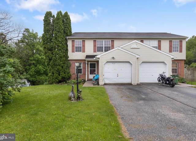 Property at 2023 Wyatt Cir, Dover, PA 17315, 3 beds, 1.5 baths
